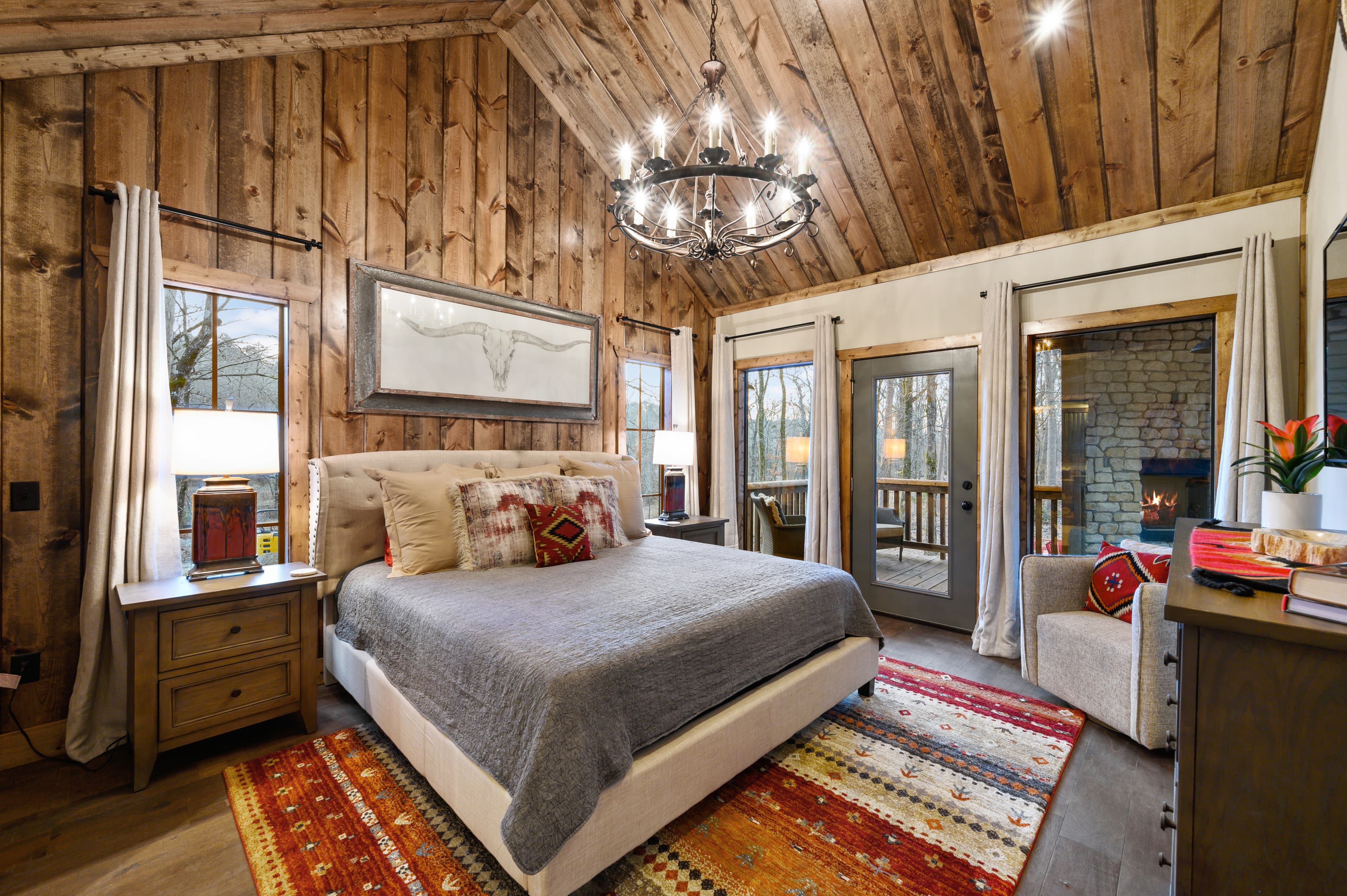 Stunning Master King Bedroom