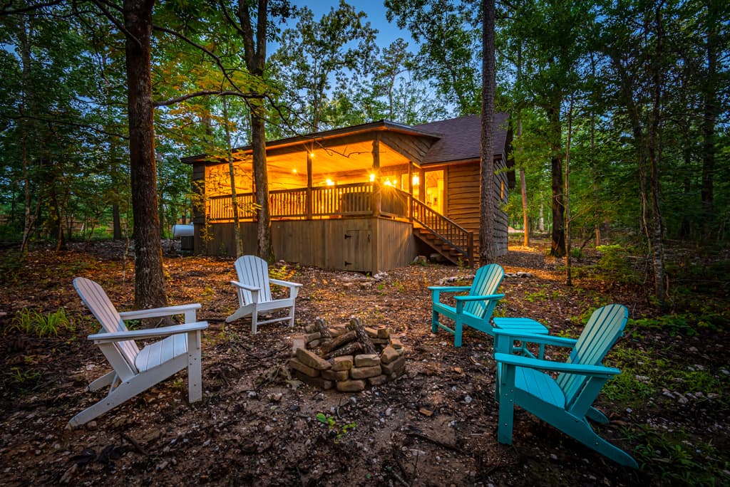 fire-pit for real wood with 4 chairs in backyard