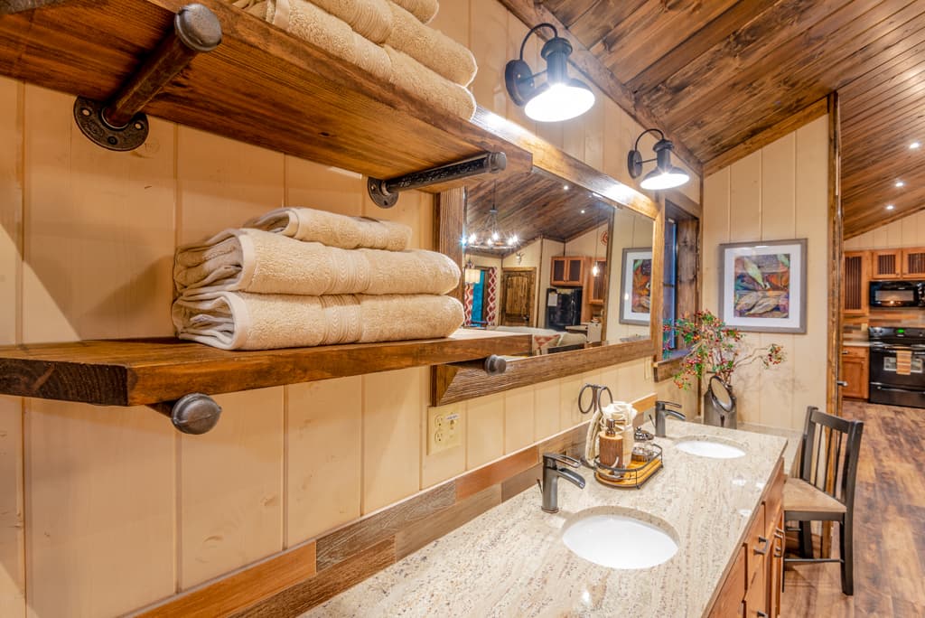 Sinks, bath towels and wash cloths