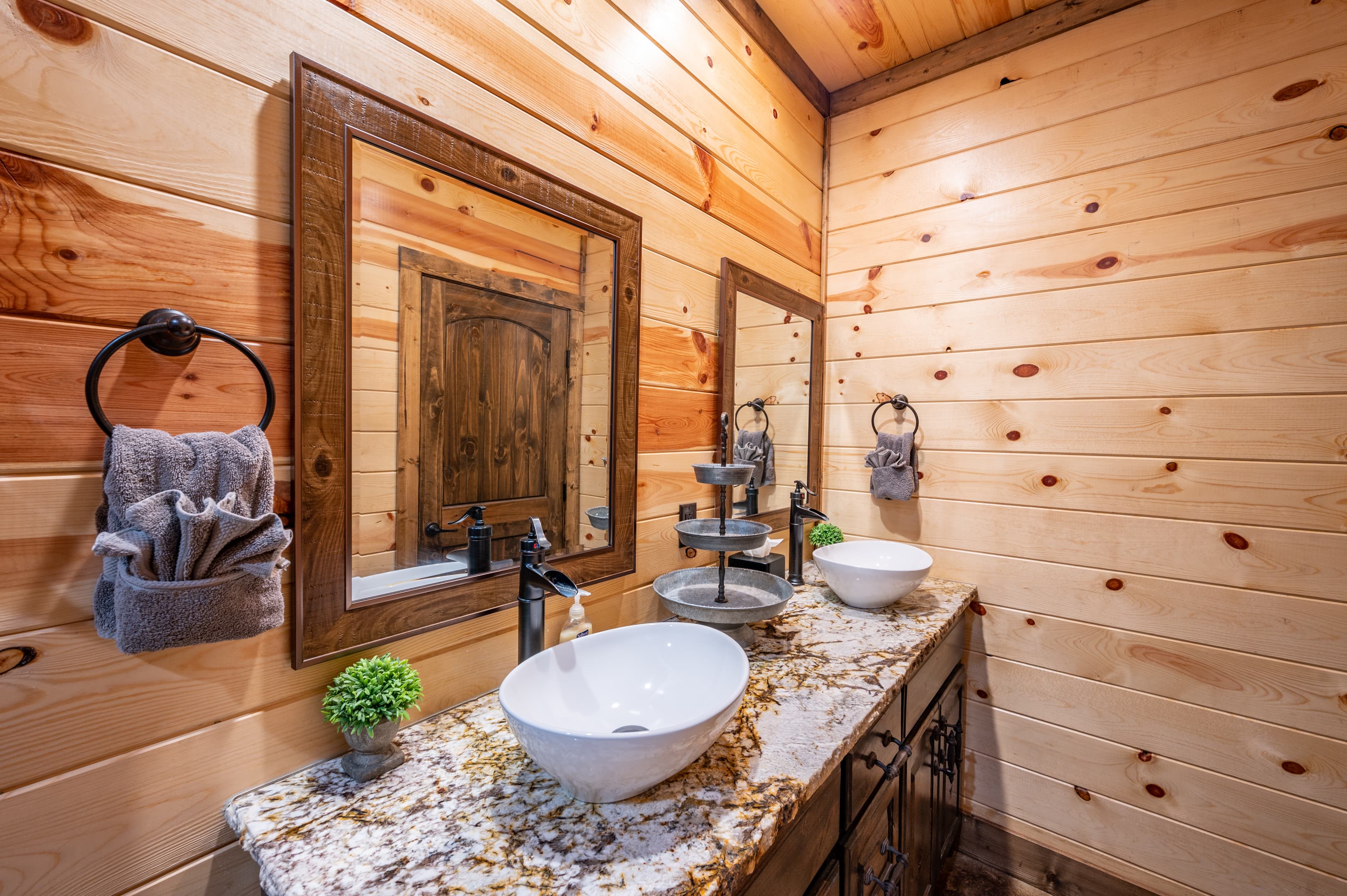 Modern white bowl sinks in bathroom