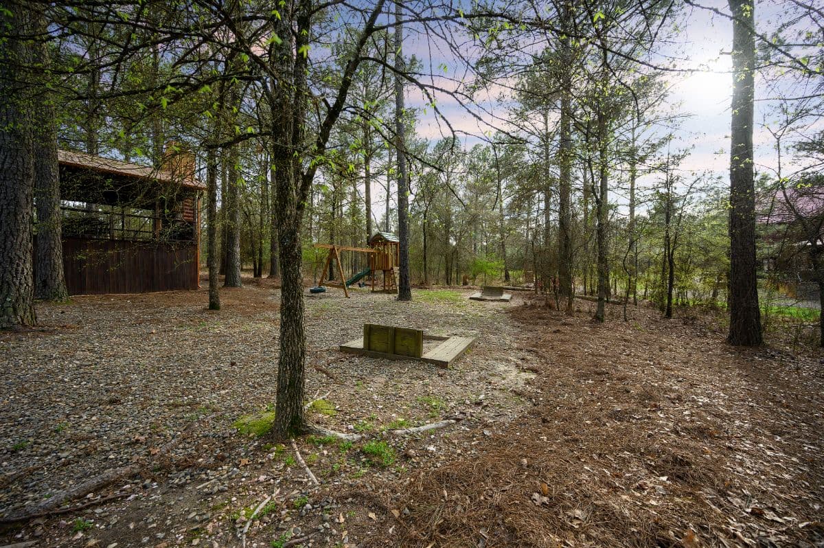 gravel backyard horseshoe pit game