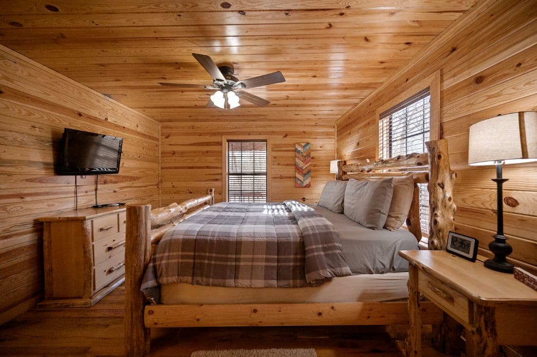 2nd King bedroom with TV