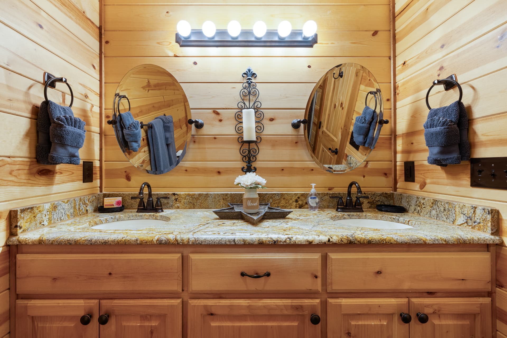 King bed with side tables and lamps