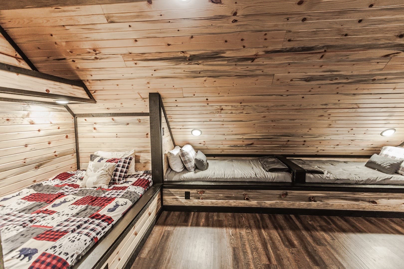 3 twin beds