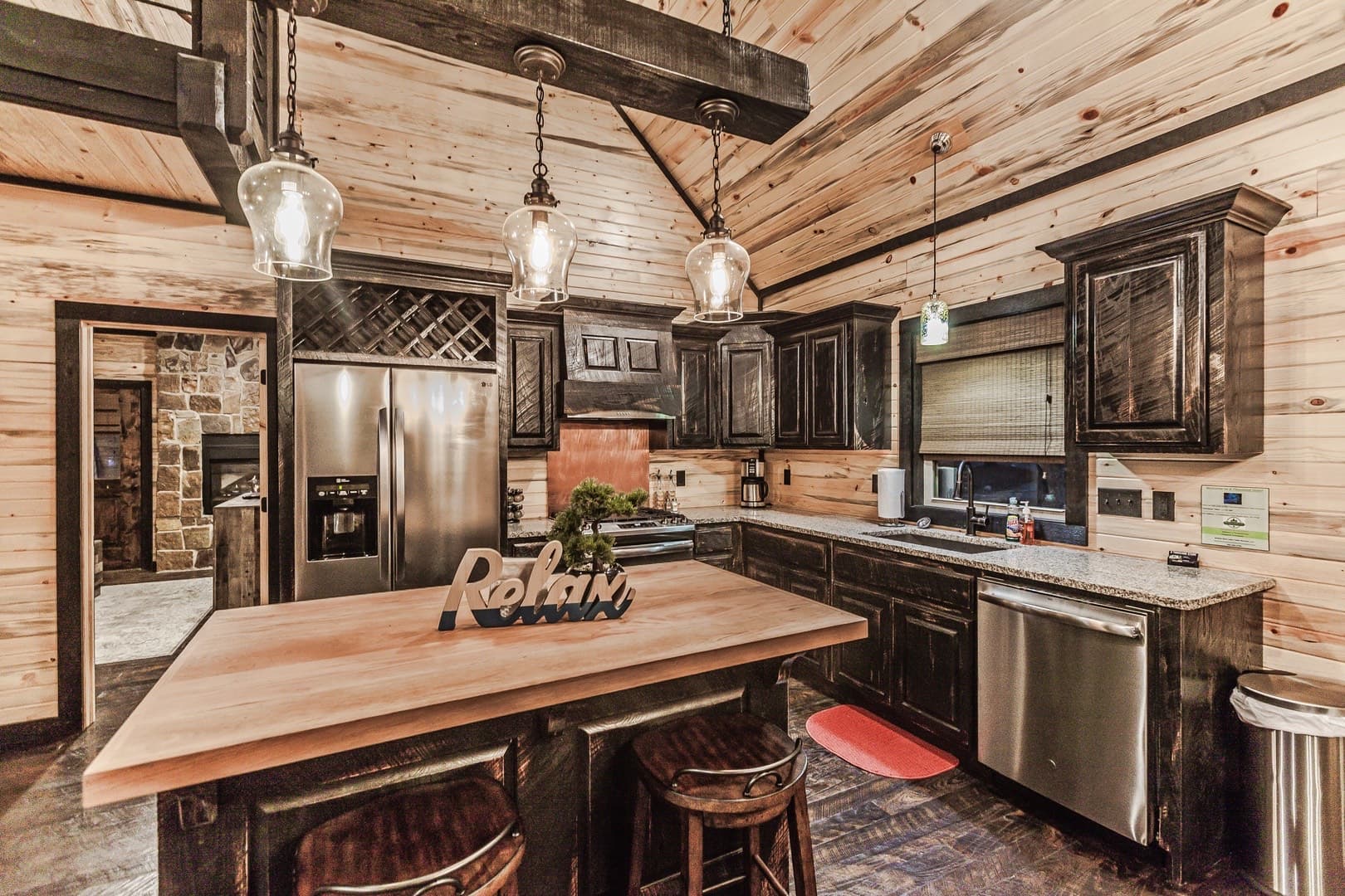 Full kitchen with island bar