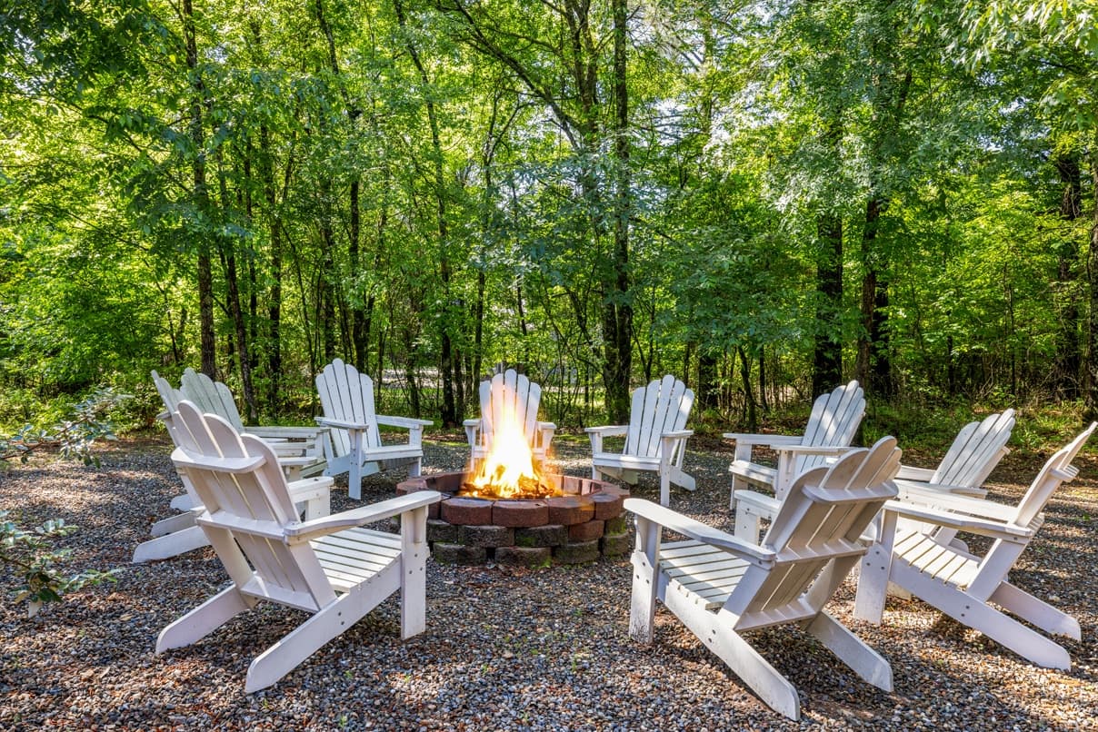 Fire pit with about 8 chairs
