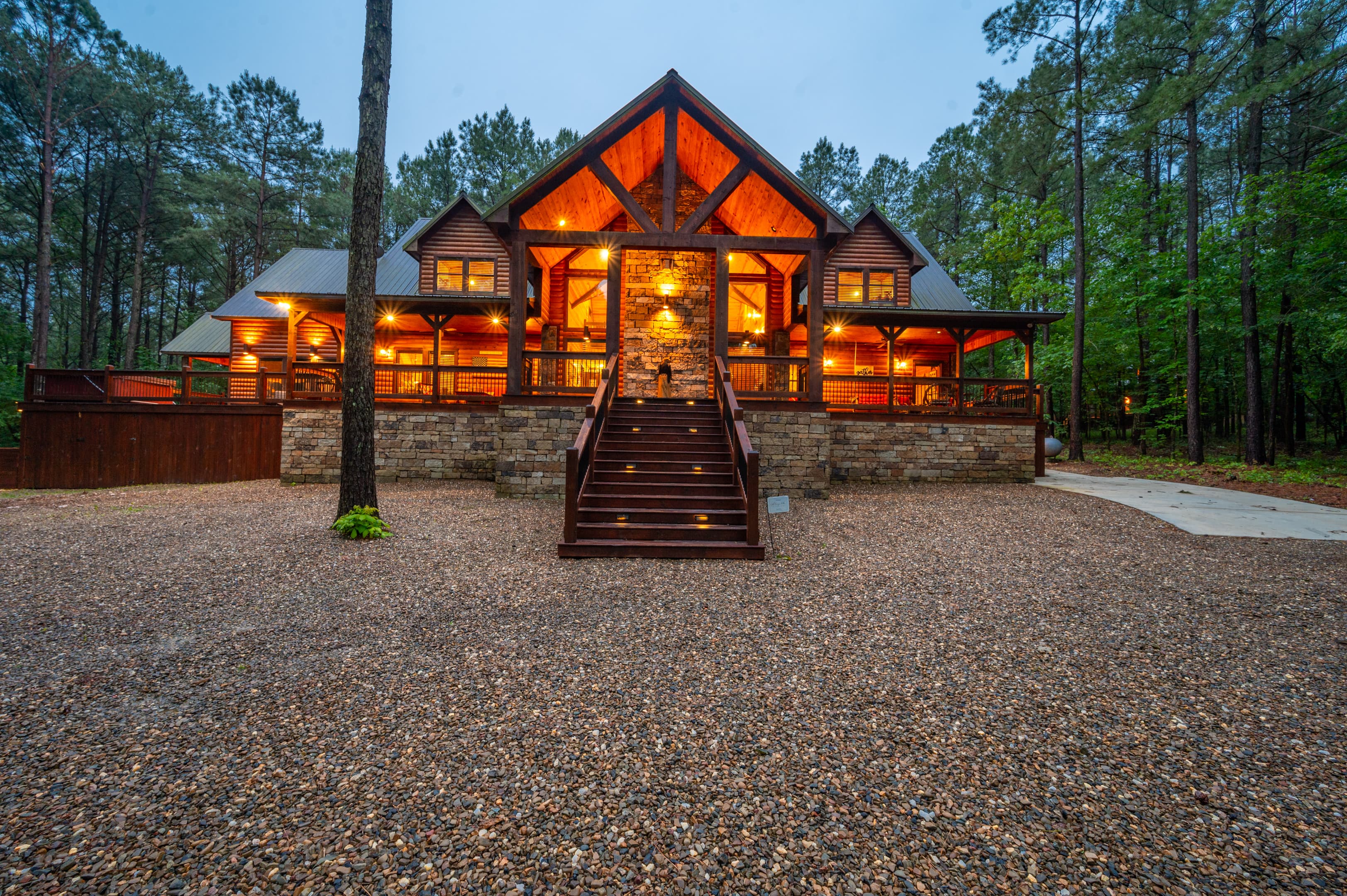 Huge log cabin with large driveway
