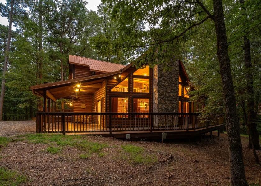 romantic exterior of copper pines cabin at beavers bend adventures romantic exterior of copper pines cabin at beavers bend adventures