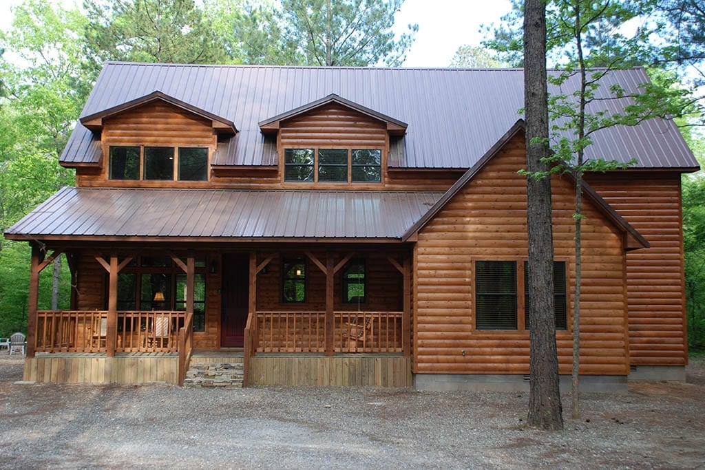 Woodcreek Lodge cabin exterior.
